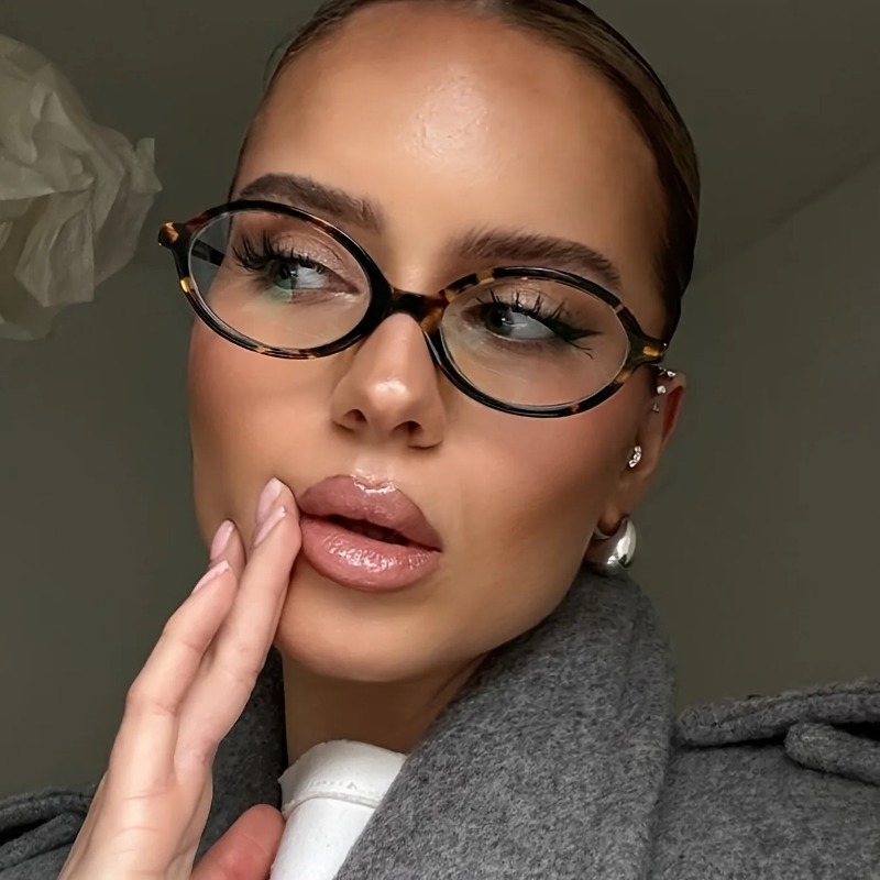 Vintage Fashion Enthusiasts - نظارات شمسية بيضاوية عتيقة الطراز للنساء،