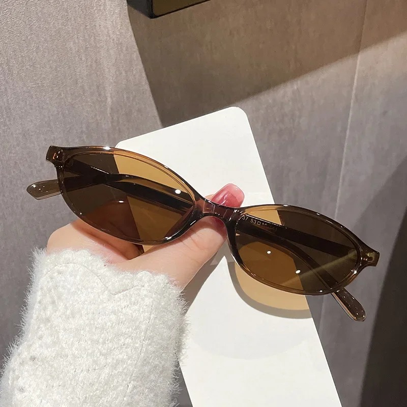 نظارات شمسية جديدة بتصميم عين  - مراجعة Vintage Fashion Enthusiasts وسعره